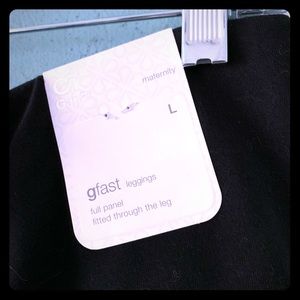 Gap Gfast maternity black leggings